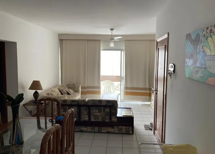 Pé Na Areia - Com Serviço De Praia